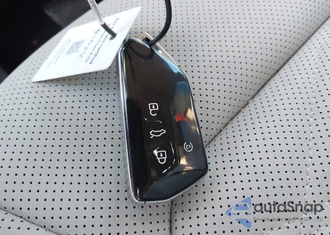 2025 Volkswagen Atlas 2.0T Se W/Technology from USA, damaged, VIN 1V2HR2CA4SC551850